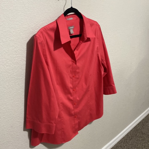 Chico’s wrinkle resistant sz 3 button down shirt. Very nice and beautiful!! - Picture 3 of 6